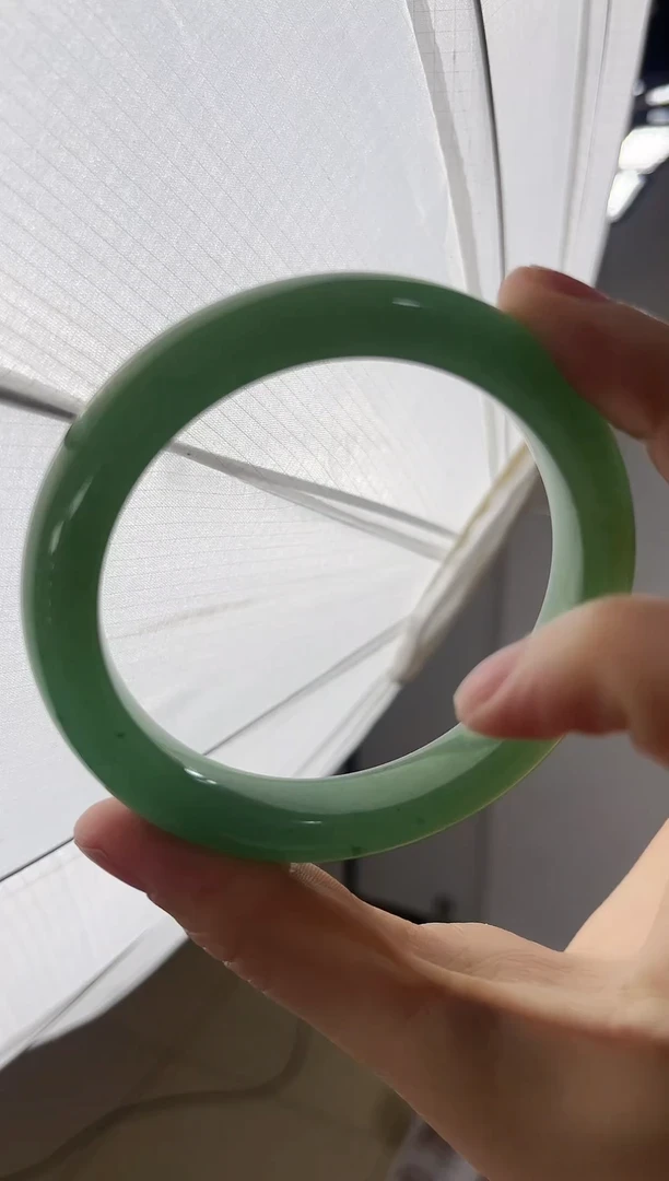 未镶嵌手镯石英质玉15-62