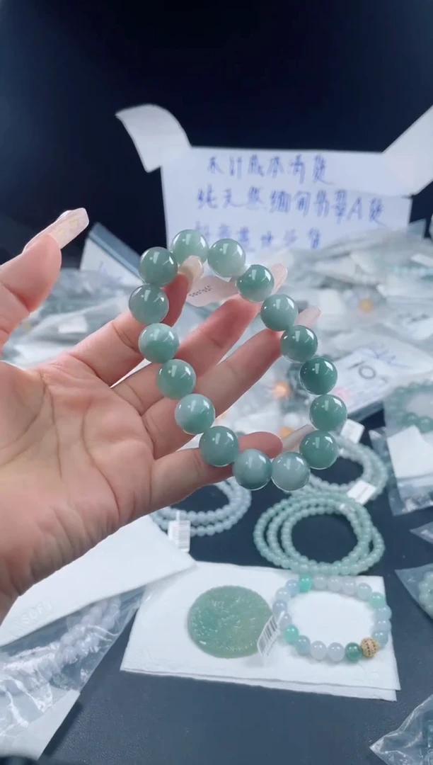 未镶嵌定制翡翠珠串