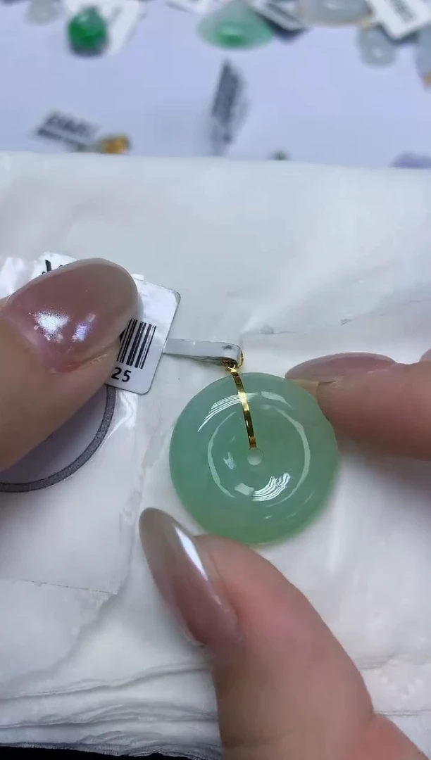 颈饰18K金镶嵌翡翠天然缅甸翡翠A货百元以上9元证书费自理