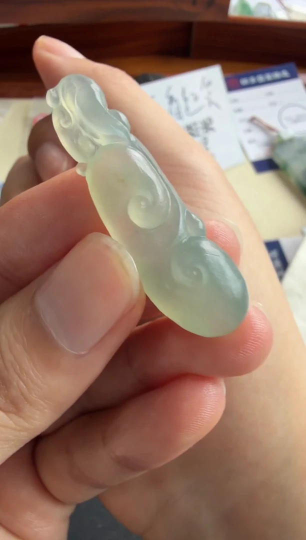 未镶嵌定制翡翠如意