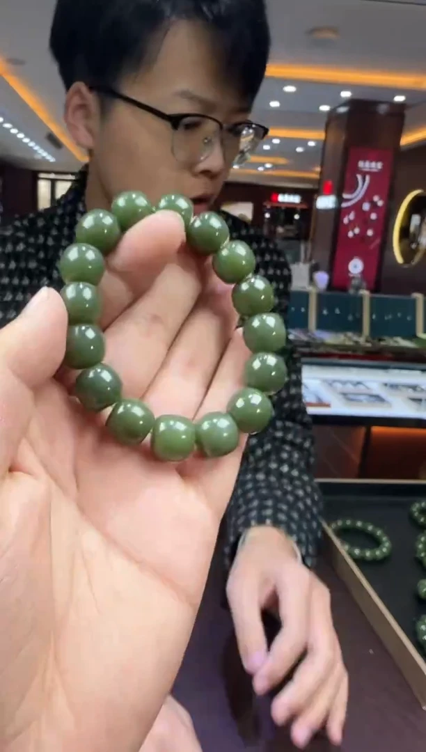 未镶嵌和田玉挂件【陆1227】57 gx 多样性发其一