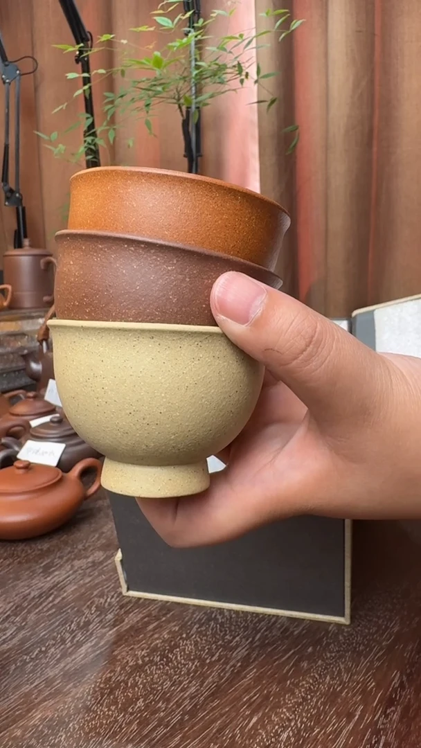 钟*钟矿标主人杯-”本山绿泥、天青泥、老宕口桃花泥“容量：70CC