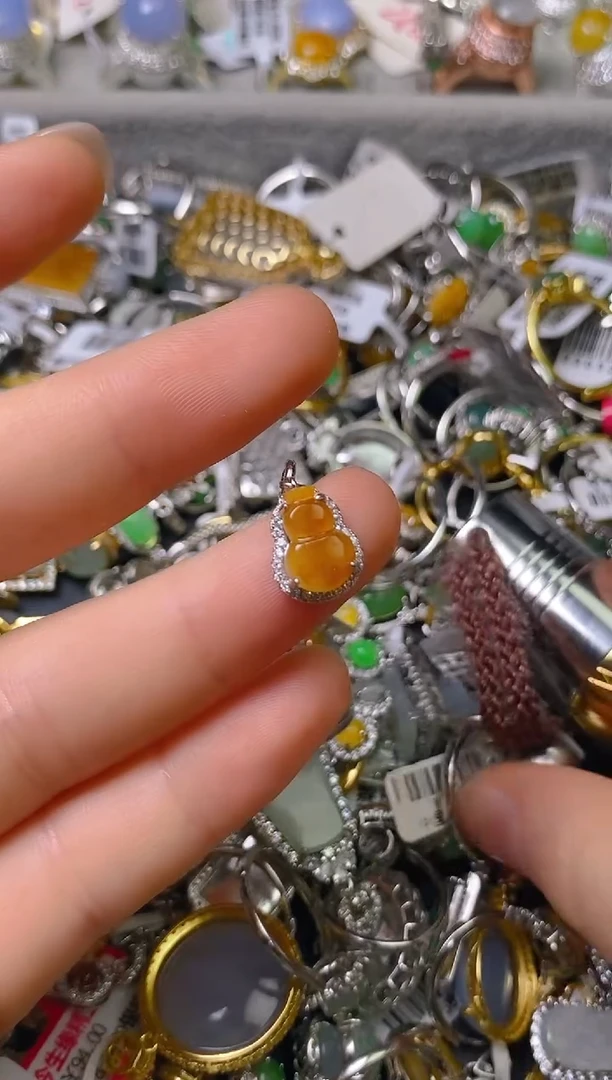 银S925镶嵌戒指翡翠百内无证书