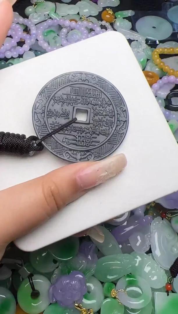 翡翠未镶嵌颈饰天然缅甸翡翠吊坠