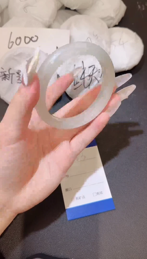 石英质玉手镯未镶嵌121号石英质手镯58-60圈口