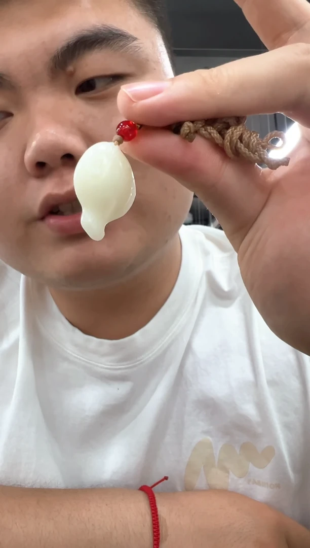 和田玉未镶嵌颈饰玉坠