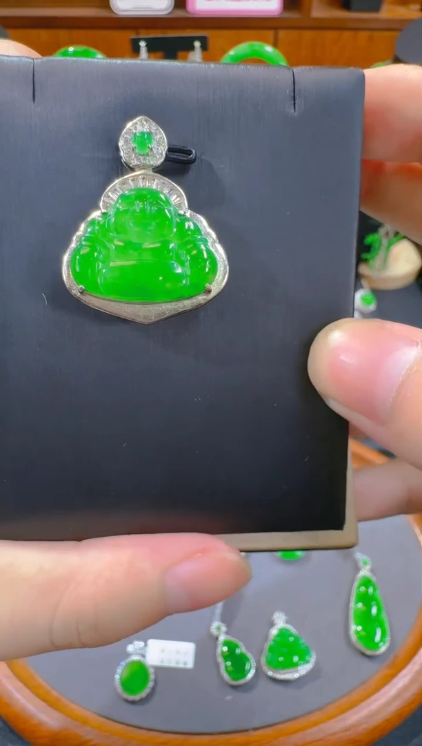 翡翠未镶嵌套链天然A货翡翠