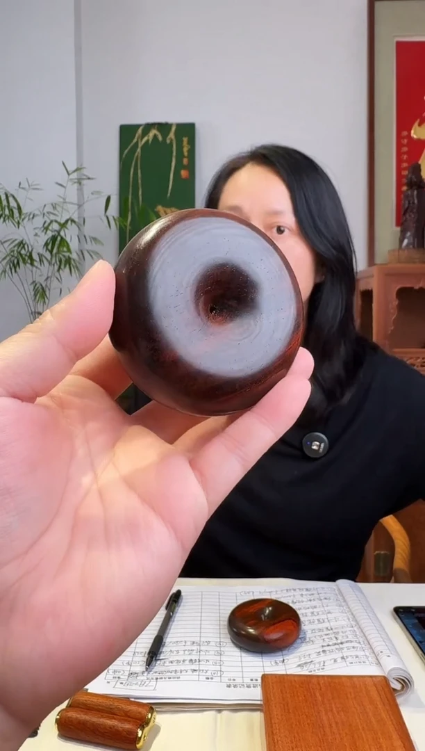 红酸枝木类大红酸枝 平安扣手把件一件