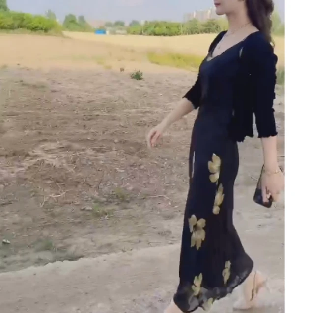 2025夏季新款网红同款洋气减龄气质休闲外搭吊带裙两件套珍惜-sre