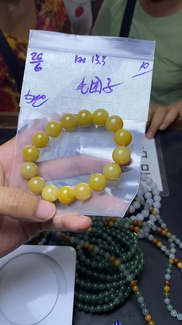 定制翡翠未镶嵌?**子翡翠毛货抛光拍一发一