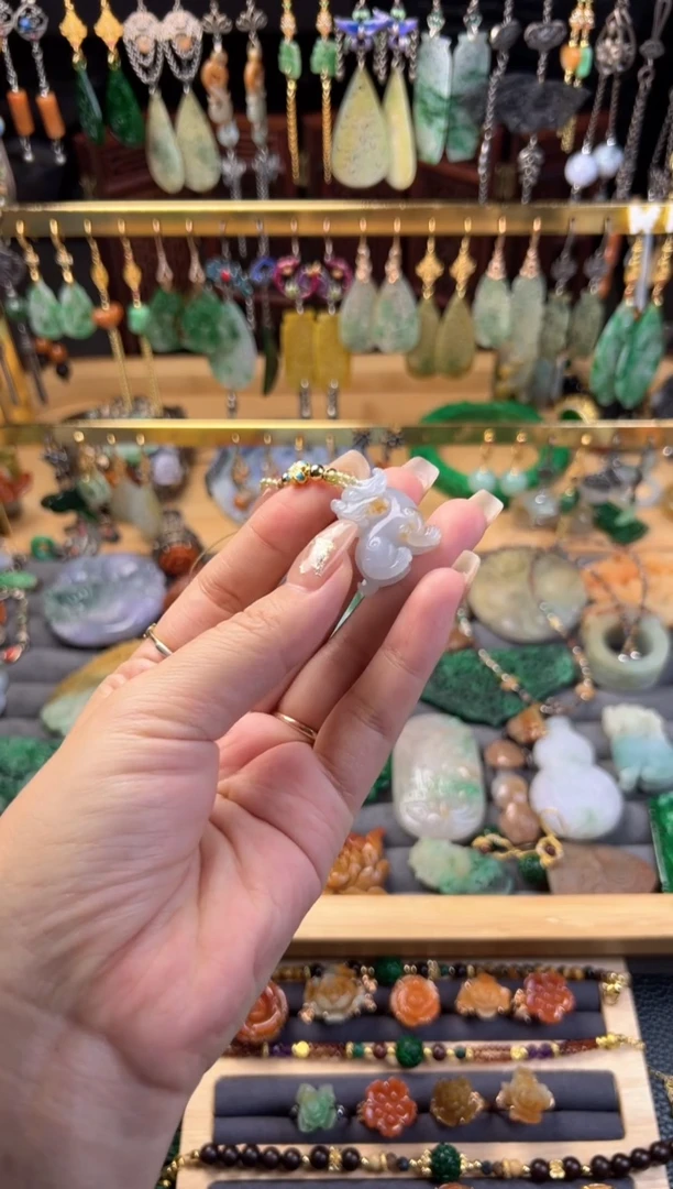 未镶嵌定制翡翠翡翠