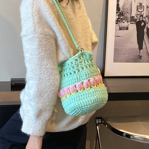 毛线钩织单肩包包成品春夏款大容量编织郁金香手机包单肩水桶包
