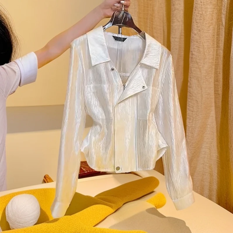 时尚绝美洋气上衣2025秋季新款冷淡系轻奢高级感独特别致白色衬衫
