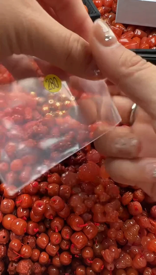 【闪购商品】南红玛瑙颈饰未镶嵌1