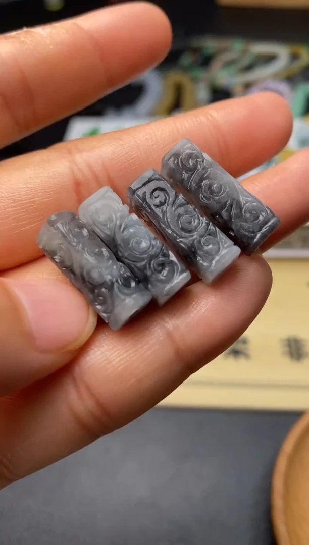 定制翡翠未镶嵌翡翠毛货多样性发其一