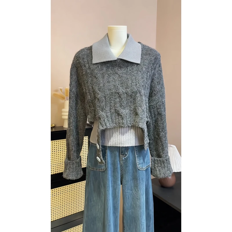 灰色韩系穿搭大扣毛衣女秋冬新款慵懒风短款背心针织加厚两件套装