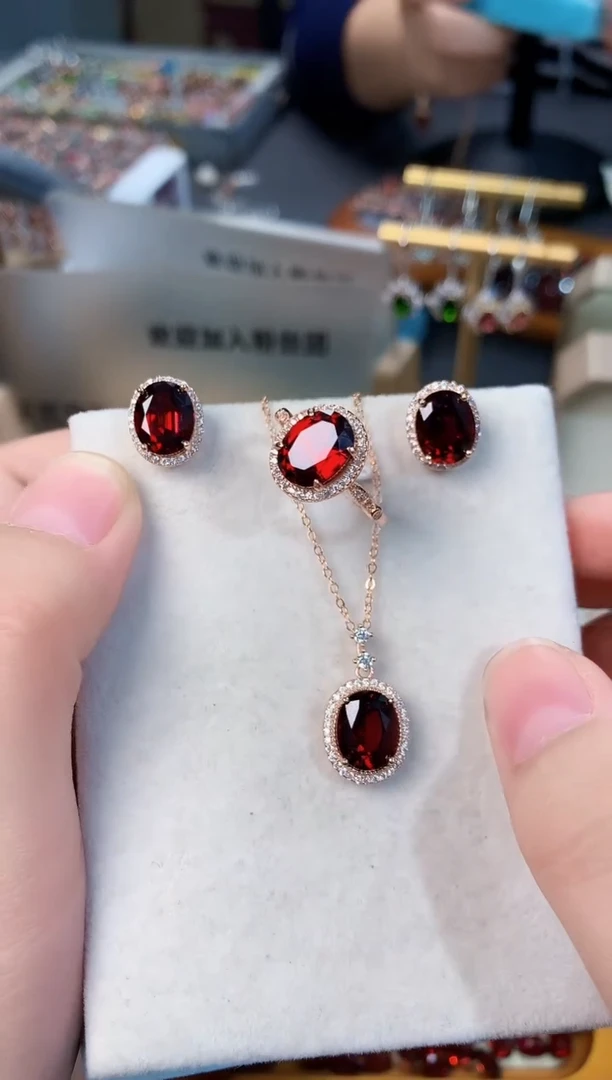 【闪购商品】石榴石套装银S925镶嵌天然