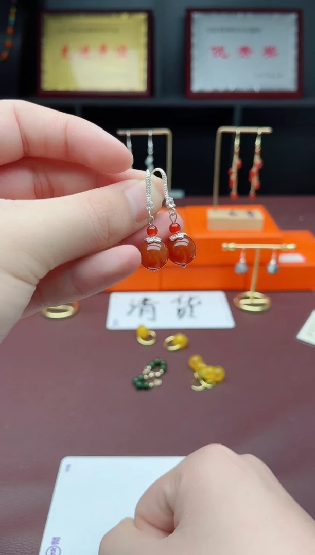 未镶嵌耳饰玛瑙/玉髓408