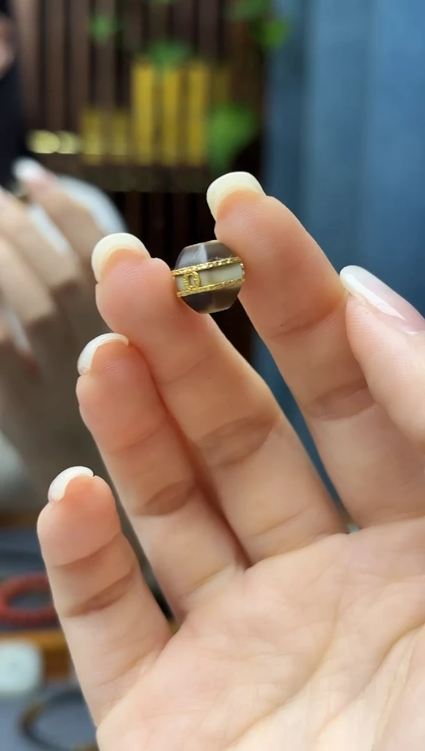 挂件玛瑙/玉髓（覆膜）18K金镶嵌18K金玛瑙配饰ZX