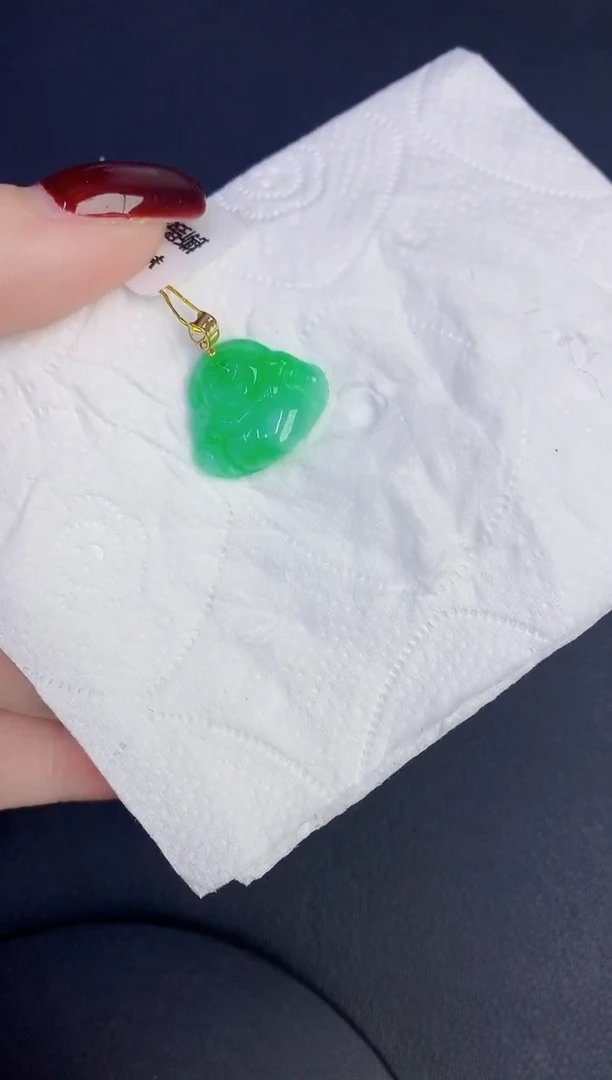 颈饰18K金镶嵌翡翠缅甸天然翡翠A货