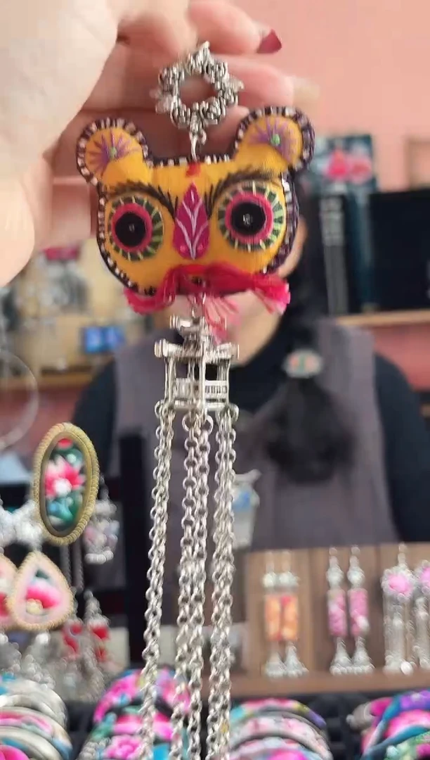 织绣艺枝独绣手工饰品121