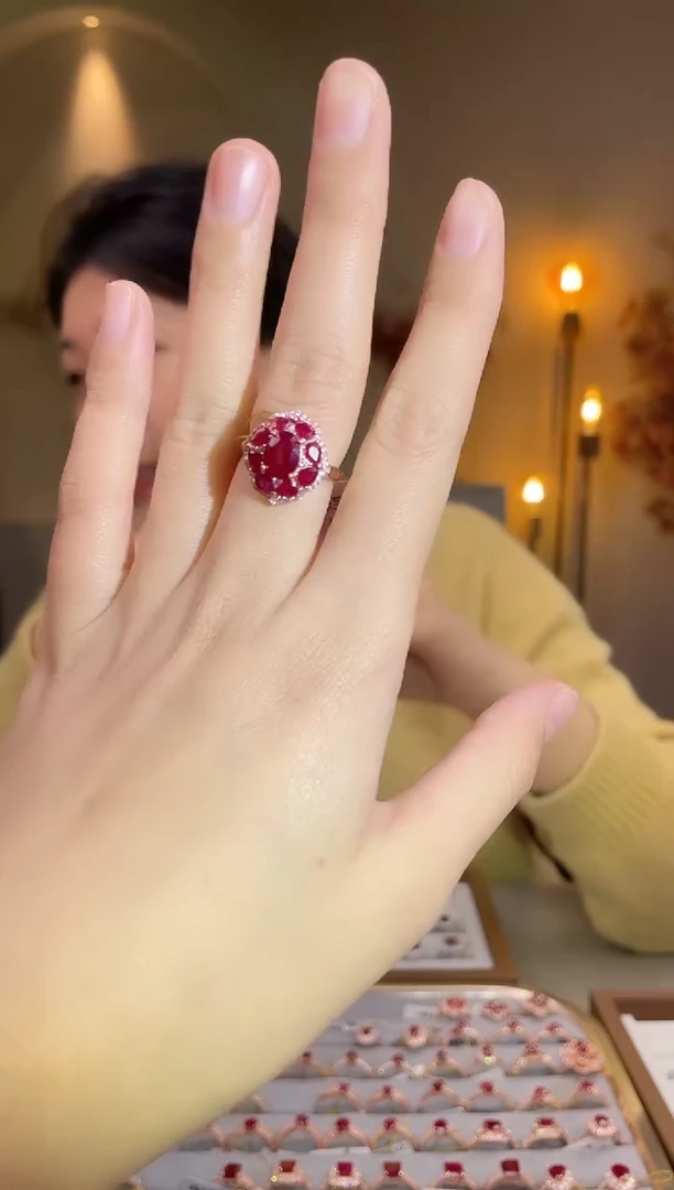 银S925镶嵌手饰红宝石手饰