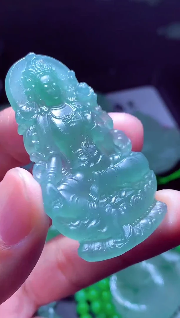 未镶嵌定制翡翠?**?翡翠毛货定制