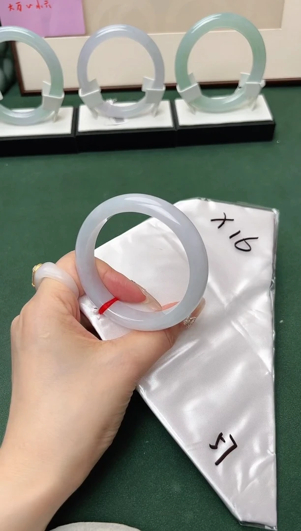 翡翠手镯未镶嵌XCZ0513-16 圈口57