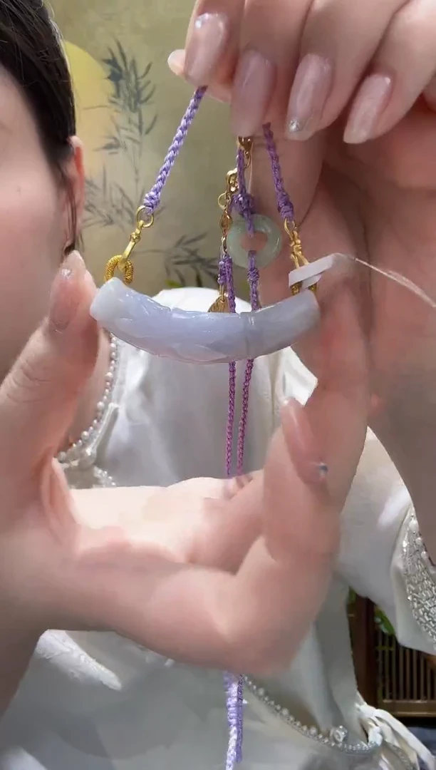 翡翠未镶嵌颈饰吊坠