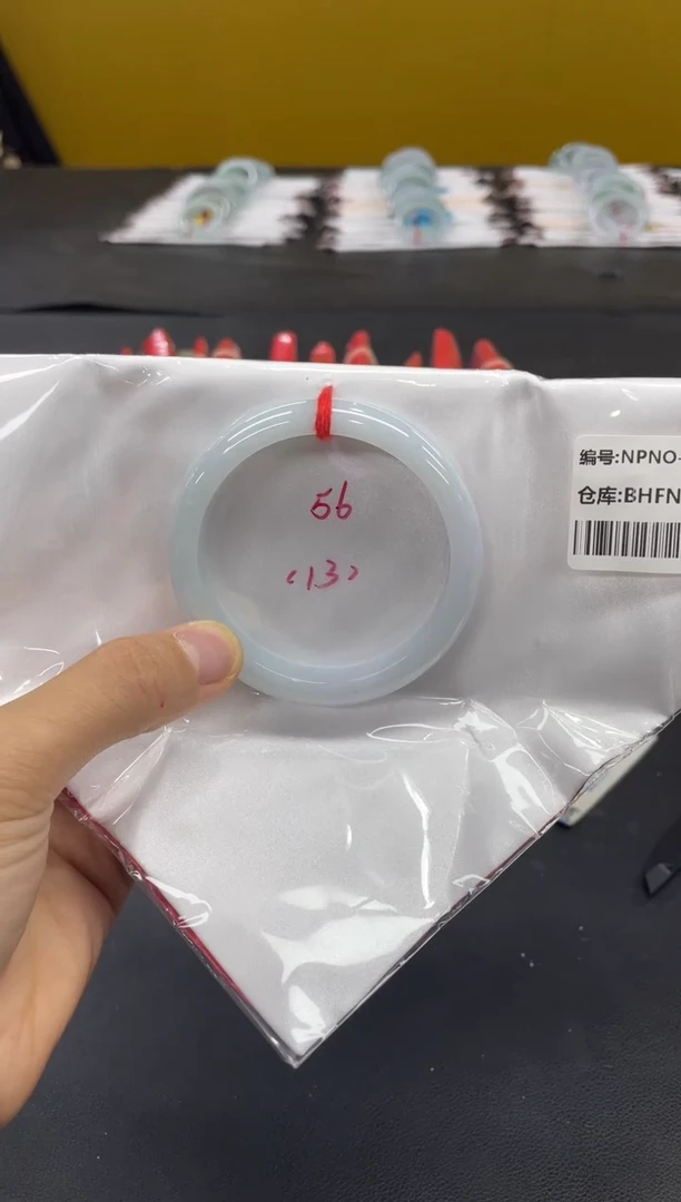 未镶嵌手镯翡翠翡翠手镯