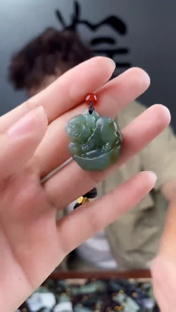 和田玉未镶嵌颈饰拍一发一，多样性发货