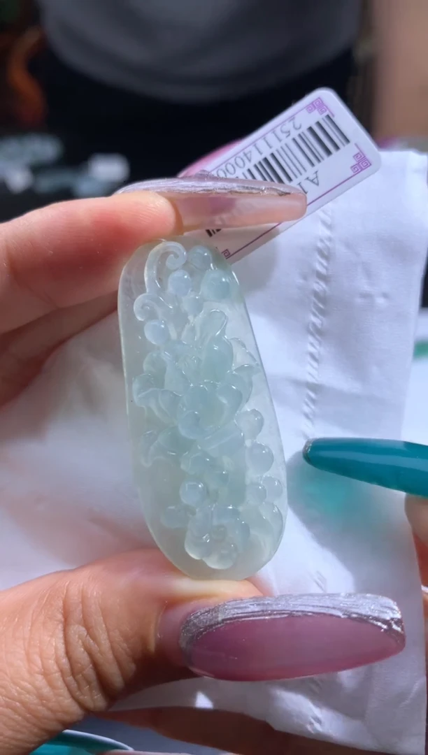 未镶嵌定制翡翠宽**量翡翠