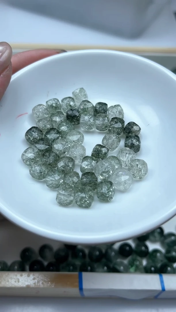 水晶珠宝半成品未镶嵌D18绿幽灵方糖8mm10个8元