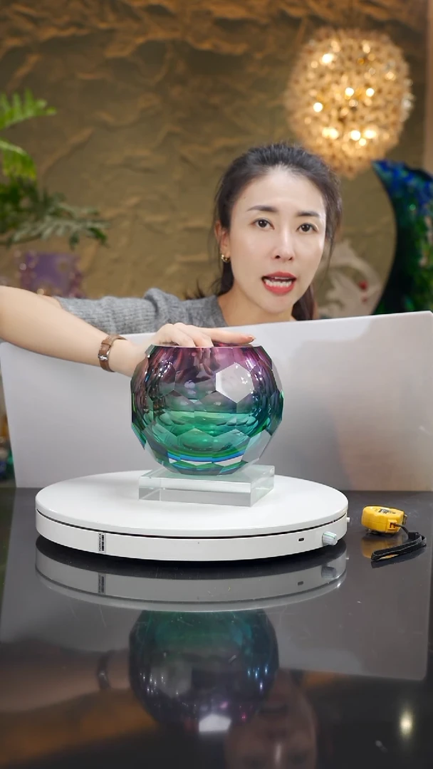 琉璃三色反影切面球型花器
