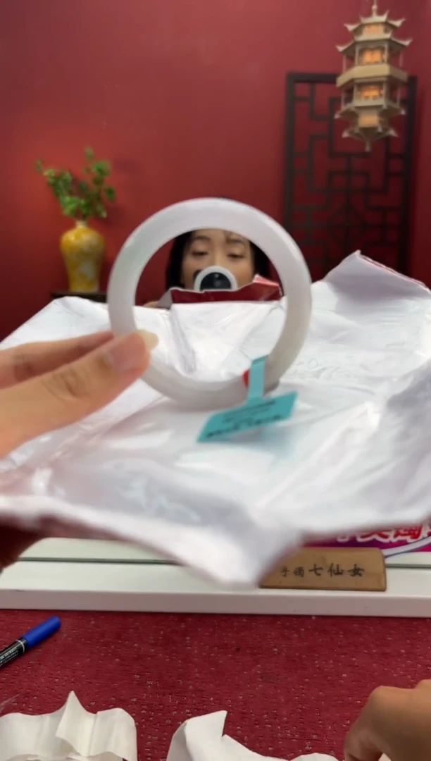 未镶嵌手镯（圆镯）翡翠翡翠手镯22