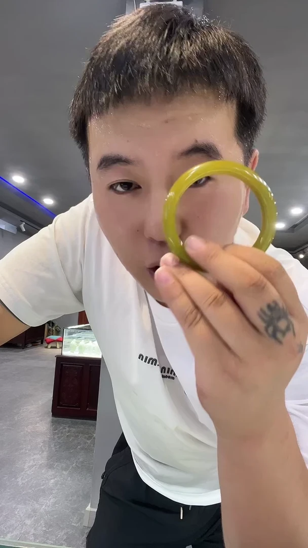 蛇纹石玉未镶嵌颈饰65