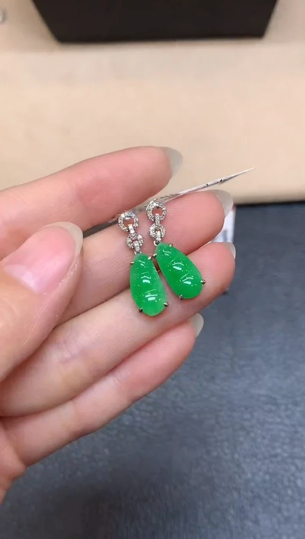 18K金镶嵌翡翠耳饰【无鉴赏期】福豆【无服务费