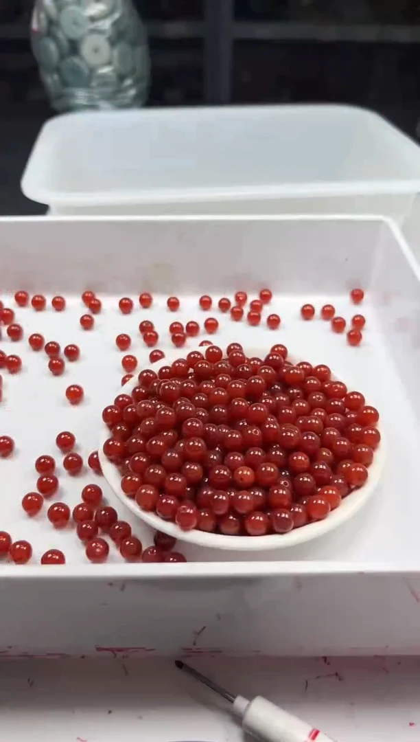 颈饰未镶嵌南红玛瑙w84南红牛血红8mm*30颗