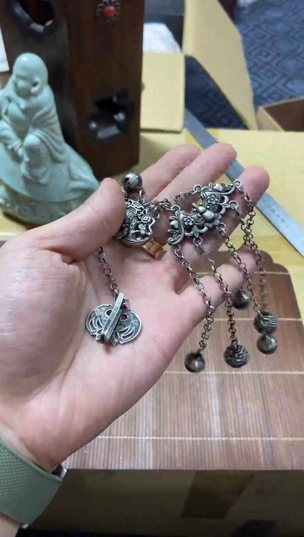 1雅*轩精品瓷一物一拍定闪