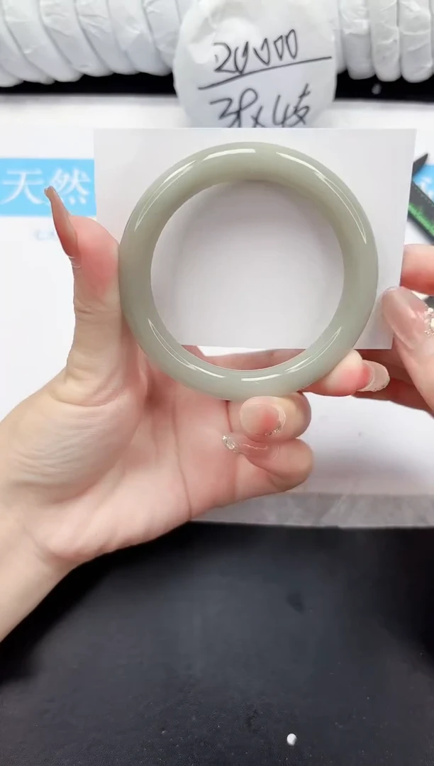 未镶嵌手镯石英质玉106-58.8DY