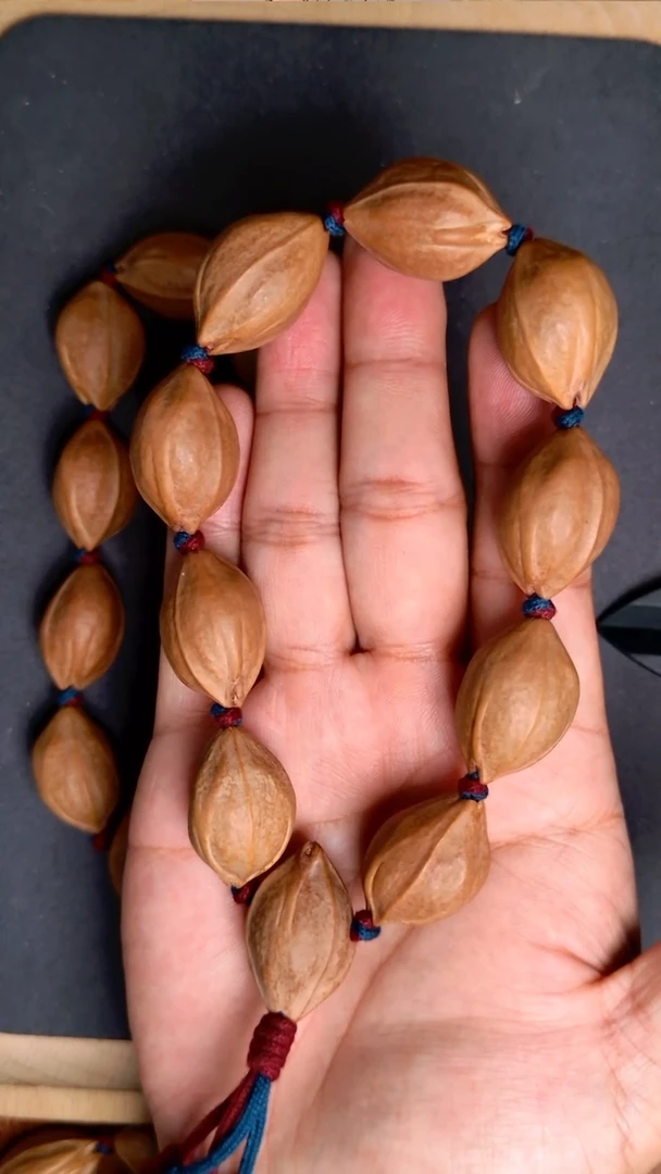 橄榄核手串tk201 铁核手持18mm左右