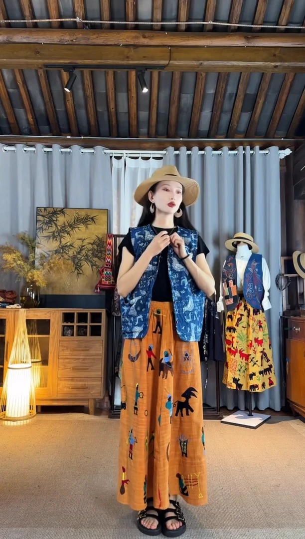 设计师款焦糖色孩童刺绣半裙