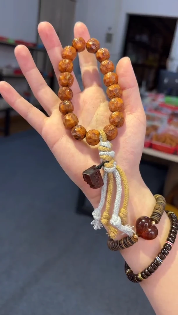 吊坠菩提根/象牙果紫金鼠【熔岩奶酪】手持