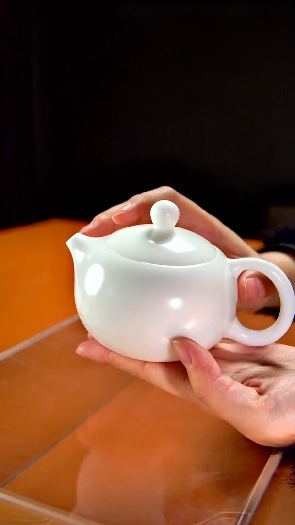 其他陶瓷《言泥陶瓷》冰种羊脂玉手工素烧系列 西施壶