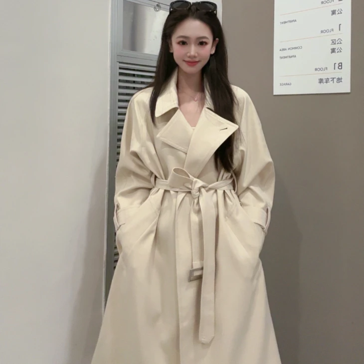 极简大牌风2025新英伦风中长款百搭翻领风衣女外套
