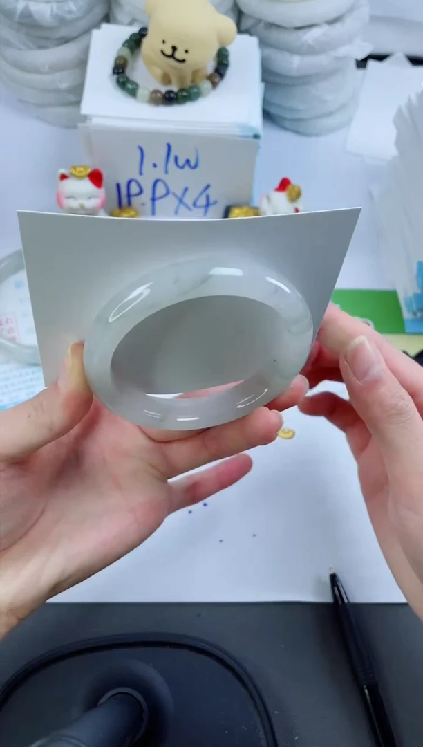 【闪购商品】石英质玉手镯未镶嵌27-56.3