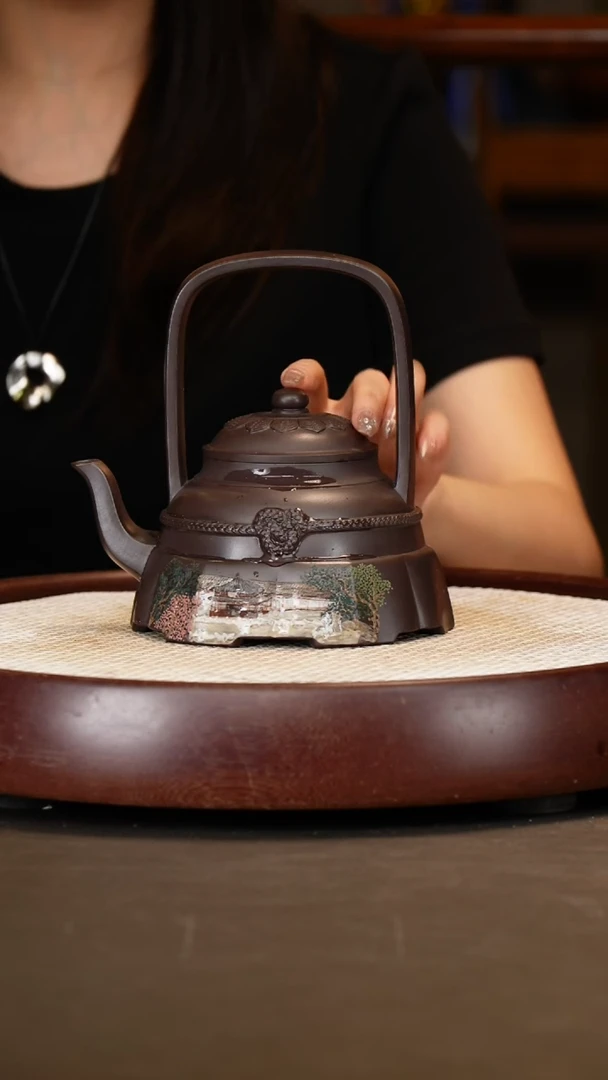 茶壶紫砂【王志刚】群花提梁+长城画+山水杯+杯