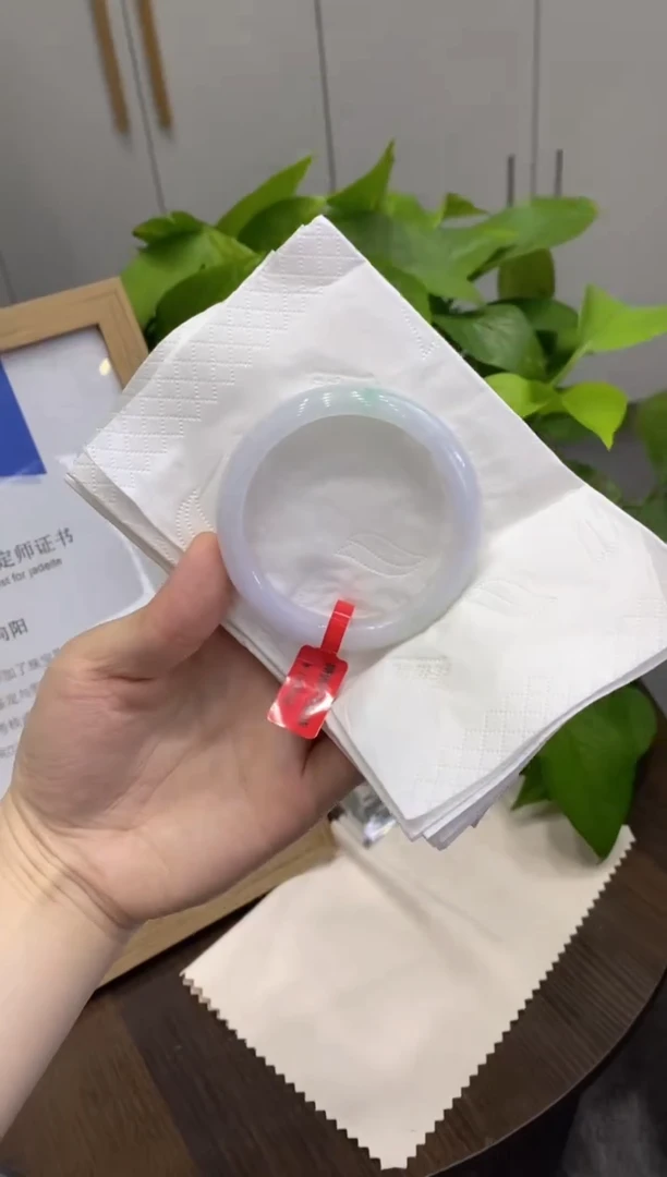 翡翠手镯未镶嵌0000004311