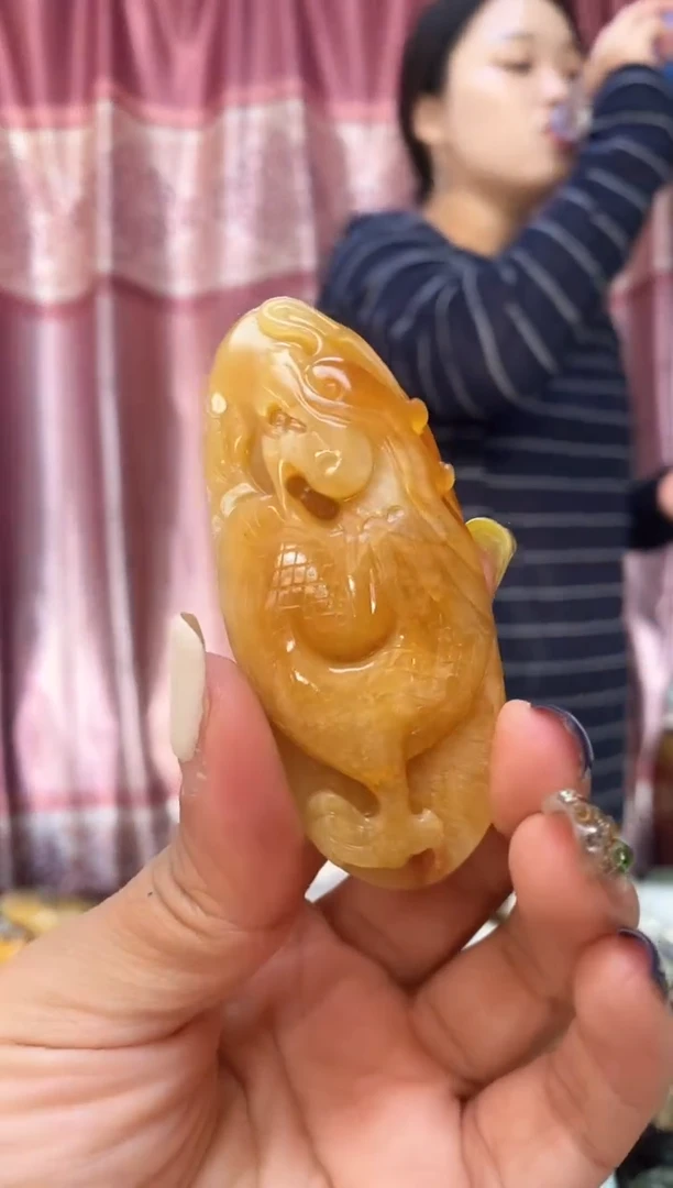未镶嵌岫玉吊坠