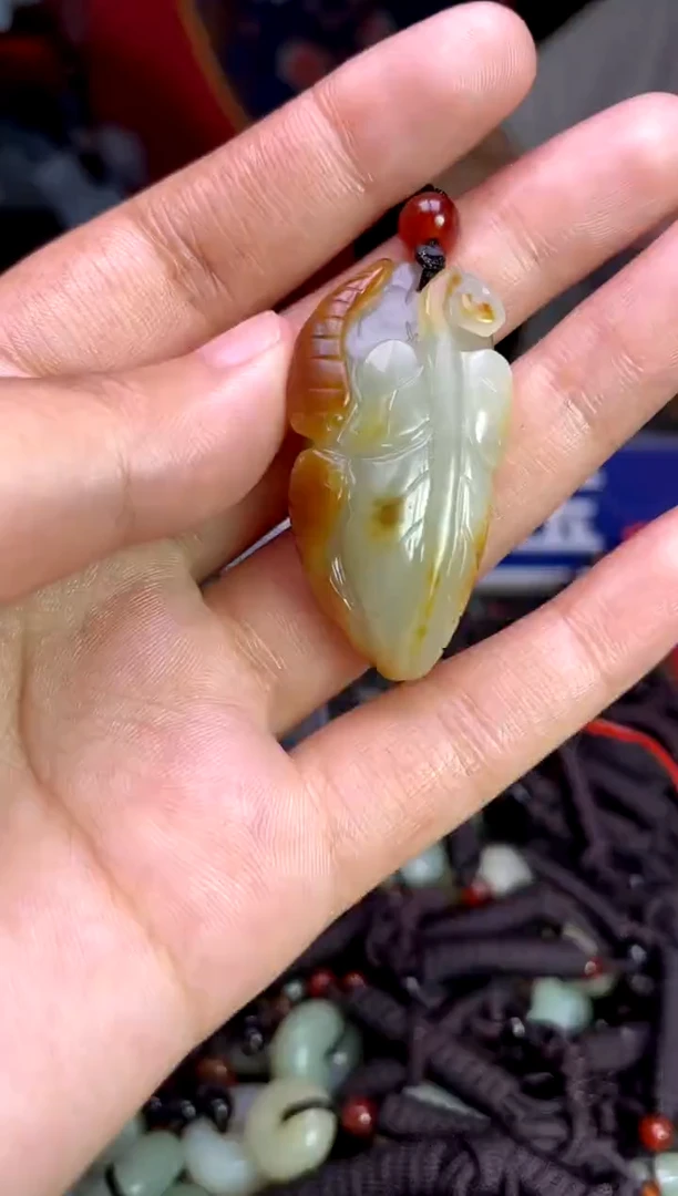 未镶嵌和田玉挂件1